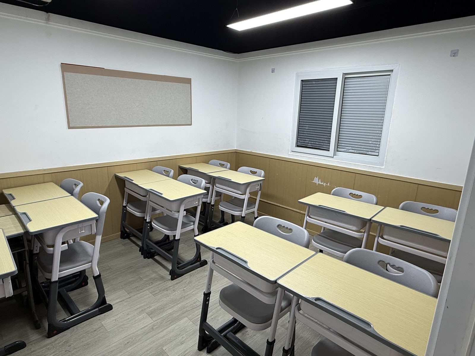 教室3 · 分区教学